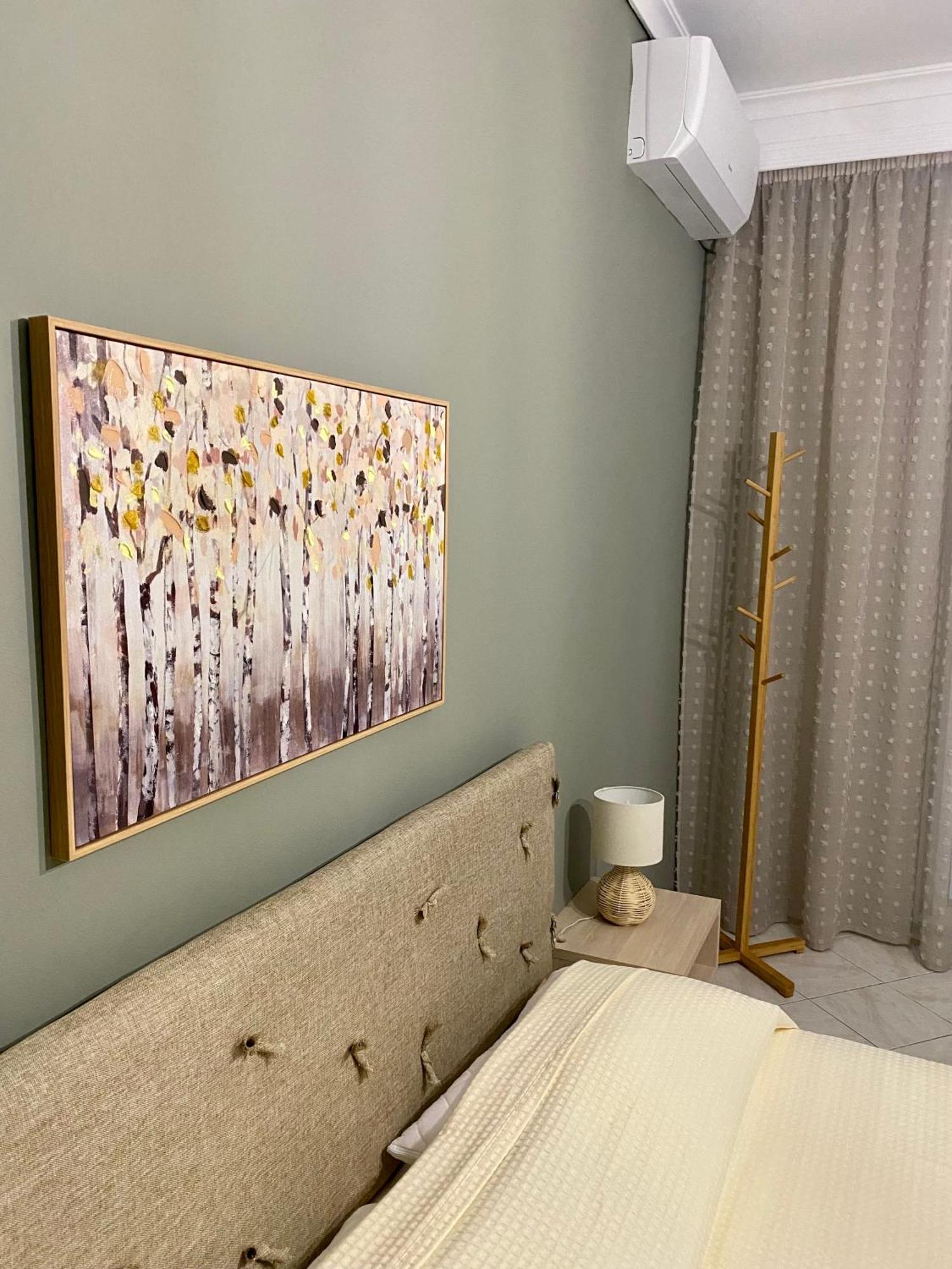 Saint Paul's Apartment *